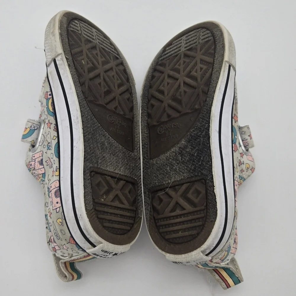 Converse All Star girls shoes size 9 toddler Castles Rainbows